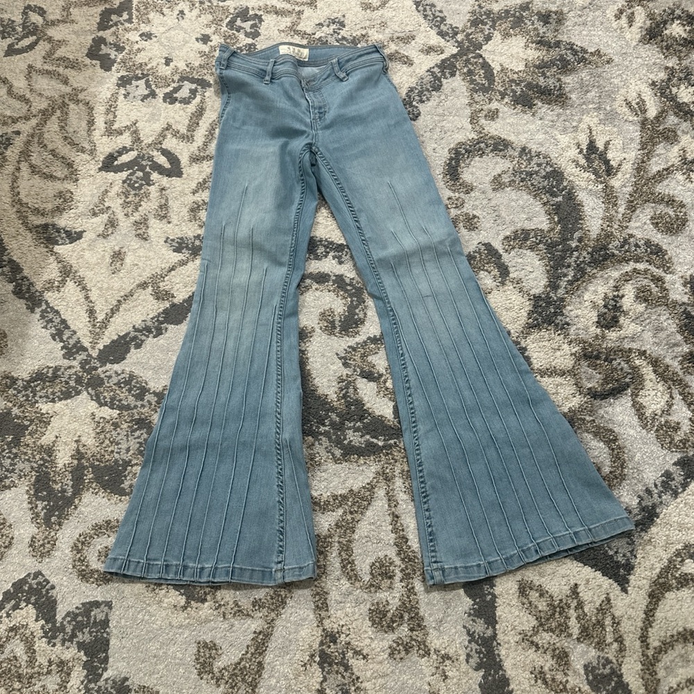 We The Free  Blue Flared Women Jeans, size 27